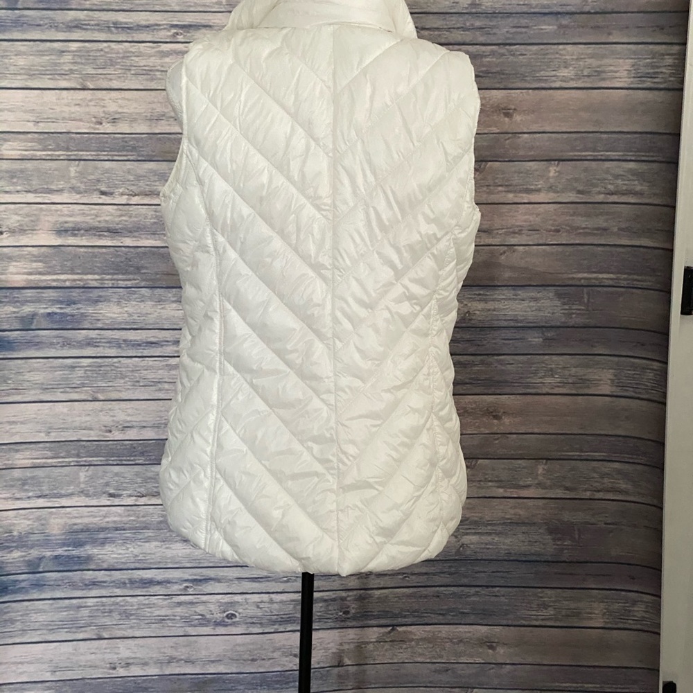 Vest - Picture 2 of 2